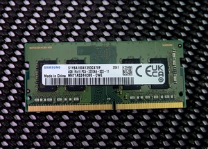 SAMSUNG製 4GB DDR4 PC4-3200AA SDRAM SODIMM　3200MHz 、260pin ★ 複数出品 ★ 送料無料