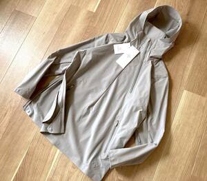 4.2万★ 別注 限定★ストレッチ・撥水/ DESCENTE ALLTERRAIN × B&Y UNITED ARROWS アノラックジャケット ベージュ S デサントオルテライン