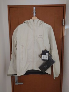 BEAMS別注　Arcteryx Beta SL White size S