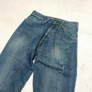 Levi’s RED 立体裁断 ブーツカット デニム パンツ W26 チェーン付き グリーンライン 初期モデル イタリア製 ほつれ加工 リーバイスレッド