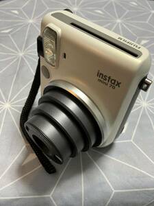 極美品 動作 FUJIFILM instax mini 70 ホワイト チェキ APS コンパクトカメラ mini70 h2w0423