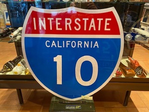 アメリカ雑貨 ガレージ インテリア ロードサイン 本物 INTER STATE 10 B E59 未使用品 道路標識 カリフォルニア ロサンゼルス USA