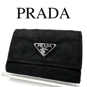 PRADA プラダ 6連キーケース ロゴプレート ロゴ金具 キルティング レザー
