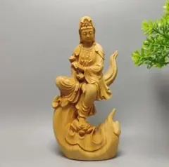 極上彫 観音様 木彫 仏像 木製 彫刻 仏教工芸品 美術品 装飾品 置物