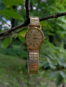 OMEGA オメガ 腕時計 12gf スイス製 アナログ Geneve ジュネーブ 手巻き ねじ巻き ヴィンテージ ゴールドカラー レディース 楕円 