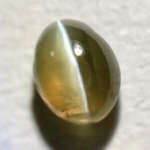 〔天然クリソベリルキャッツアイ1.104ct〕a 約5.90×4.84mm ルース 裸石 宝石 ジュエリー chrysoberyl cats eye テDE0