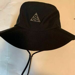 NIKE ACG ハット　紐付き帽子　ブラック　S/M 美品