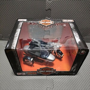 Maisto「1/18 HARLEY-DAVIDSON 2001 FLHRCI Road King Classic」サイドカー ロードキングクラシック ミニカー ハーレダビッドソン マイスト