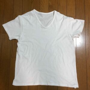 イオン株式会社　TOPVALU レディース綿100％半袖Tシャツ　サイズ　M 、小さな穴が有り