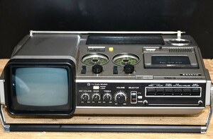 NY5-36【ジャンク品】SANYO　テレビ付ラジカセ　TRC-5　三洋電機　ラジカセ　レトロ　当時物　テレビラジオ　ラジオのみ視聴可　中古品