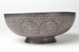 【 銅製　銀象嵌　魚花紋鉢　インド　ムガール王朝　18世紀頃　Silver inlaid Bidri Bowl 】
