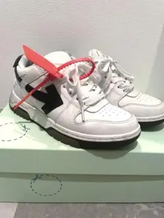 OFF-WHITE スニーカー