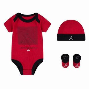 ★★新品US購入 出産祝い★★NIKE Baby【ナイキ ベビー】 Jordan 3-Piece box Set【ジョーダン 3ピース ボックスセット】75cm 6-12ヶ月