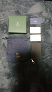 CYPRIS キプリス コンパクトオールイン 財布 スパークリングカーフ ブラック×ボルドー 日本製 箱付き ほぼ未使用