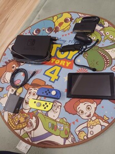 任天堂 Switch　大分使っている物です　