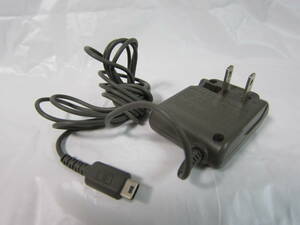 Nintendo / ニンテンドーDS Lite用 ACアダプター / USG-002 /