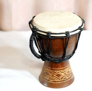 186 ジャンベ 打楽器【DJEMBE】民族楽器 パーカッション 西アフリカ 送料無料