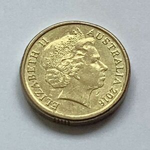 【希少品セール】オーストラリア エリザベス女王肖像デザイン 2016年 2ドル硬貨 1枚