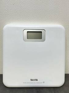 タニタ体重計 2018年製　TANITA 体重計 （中古）