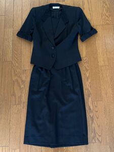 ラミューズRamuz半袖ブラックフォーマル 、7号、礼服 喪服、スーツ(半袖ジャケットとスカート)、東京ソワール 、used、自宅保管品