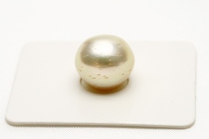 南洋白蝶真珠パールルース　12mm　ナチュラルゴールドカラー