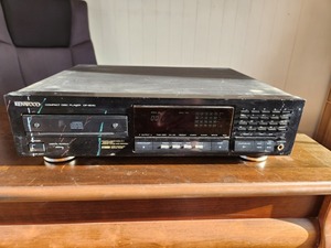 ジャンク　KENWOOD　DP-8010　CDプレーヤー