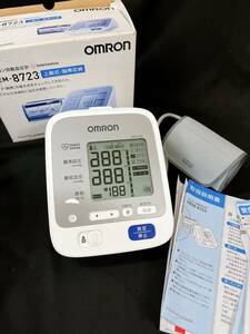 ◎オムロン自動血圧計◎HEM-8723 上腕式・腕帯収納 OMRON 説明書付き 通電確認済