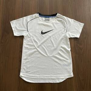 ☆NIKE ナイキ NIKE FOOTBALL☆キッズ☆半袖☆Tシャツ☆半袖Tシャツ☆Sサイズ☆130-140㎝