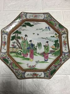 中国美術 唐物 時代物 古美術品 骨董品 大皿 八角皿 骨董 染付 陶磁器 飾り皿 角皿 大清　粉彩