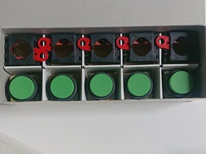 未使用品 5個セット オムロン 押しボタン 緑 A22-TG-01M 