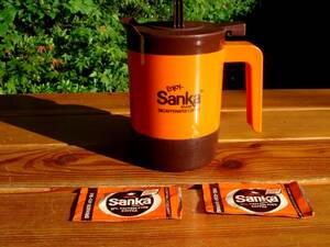 入手困難★稀少デッドストック【Sanka Coffee】お宝★サンカコーヒー・サーマポットマグOrange★Made in U.S.A.♪