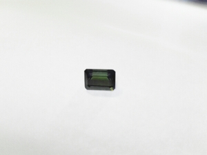 天然クロームグリーントルマリン　2.60CT　4210