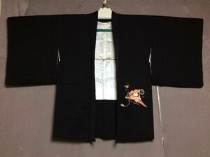 QM1693 和装 着物 絹素材 黒色 ラメ糸 鮮やかな梅の花と扇の図 羽織