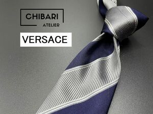 【超美品】VERSACE　ヴェルサーチ　メデューサロゴ＆レジメンタル柄　ネクタイ　3本以上送料無料　グレイネイビー　光沢　0404210