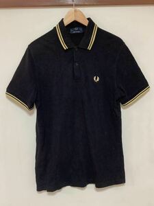ほ1374 FRED PERRY フレッドペリー 半袖ポロシャツ 40 101CM ブラック/ゴールド ロゴ刺繍 イングランド製