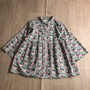 100円スタート○ T.bis studio おしゃれデザイン　花柄　ブラウス　シャツ