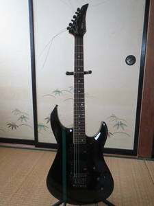 ヤマハエレキギター　RGX820Rです。