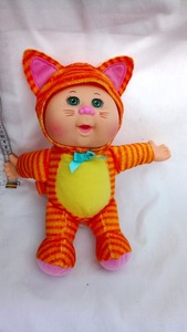 キャベツ畑人形　ねこの着ぐるみを着た赤ちゃんドール