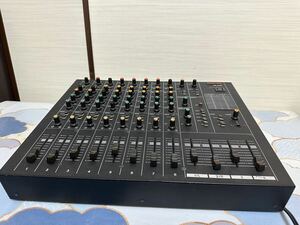 TASCAM　M-108 　ミキサー