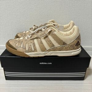 未使用品 adidas アディダス　トップ サラ スネーク フットサルシューズ サイズ:26.0cm