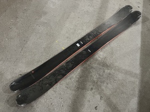 新品！未使用パウダー向きフリースキー！2020-2021モデル！「ROSSIGNOL BLACKOPS GAMMER／176㎝」バックカントリー系スキー！