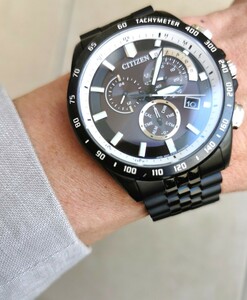 シチズンのビジネスウォッチ 黒塗りの電波ソーラー腕時計　ベルト社外品