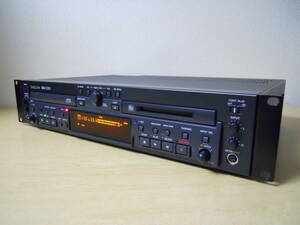 ★TASCAM★ タスカム 業務用 CD/MDプレーヤー MD-CD1 / 2005年製 / 動作品・メンテ済 / 使用頻度少 / 取扱説明書 付属