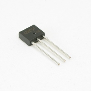 【C62】三端子レギュレータ 5V 500mA 48M05F TO-251(SC-64) 低損失 東芝 10個 定形