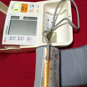 オムロン　血圧計