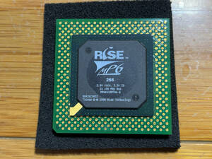 【超貴重】Rise Technology社製 x86互換CPU「mP6 266MHz」 Socket7