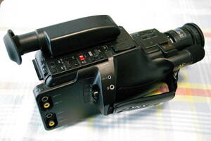 ソニー　ハンディカム 　ビデオカメラ　CCD-F300　Video8■y4