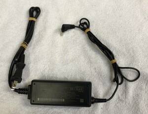 日本電気 アダプタ CBE-111200-001-00 12V 1.5A センターピン有