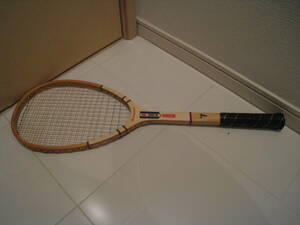中古品 FUTABAYA テニスラケット 木製 レトロ 比較的美品