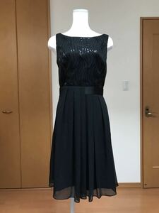 BCBG maxandcleoブラックノースリーブビジューフレアワンピース2(エス相当)美品　シアー/透け感/パーティー